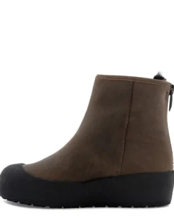 Bally Guard III Woman