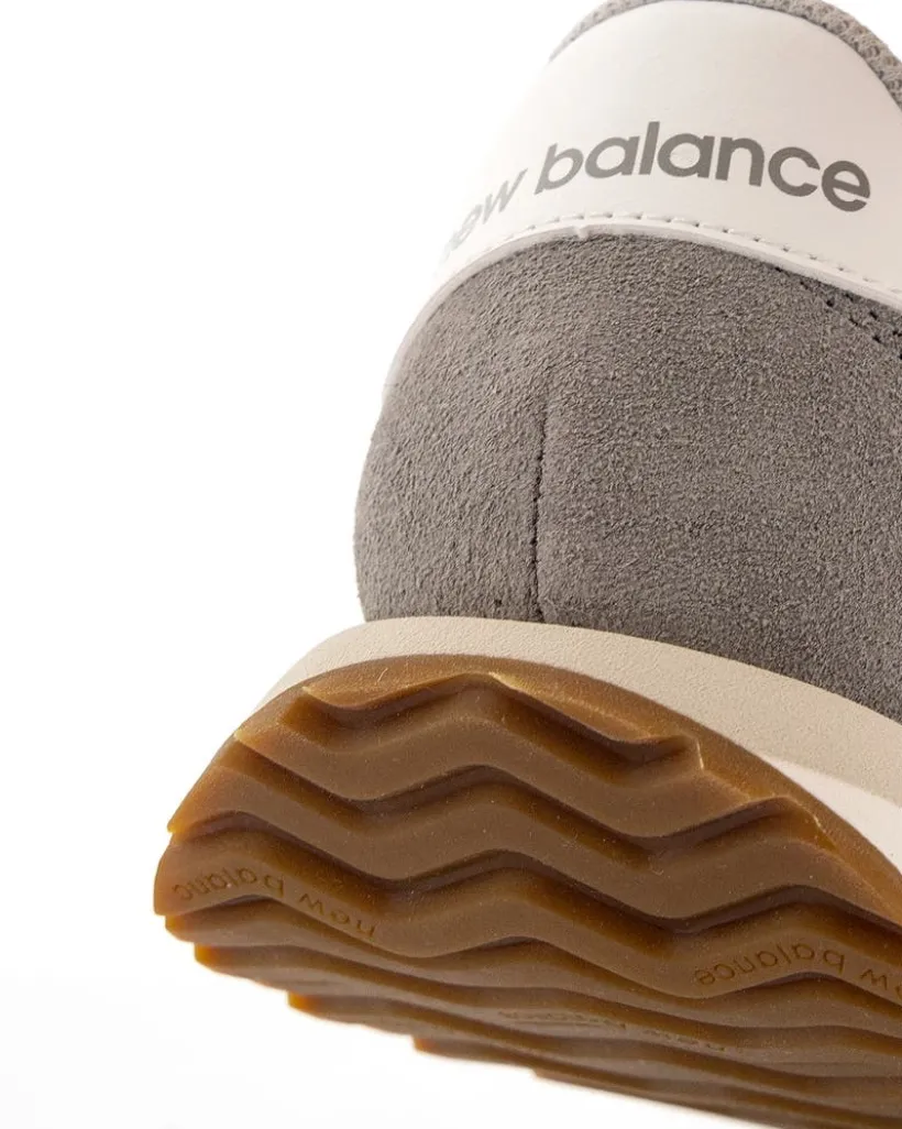 New Balance W237