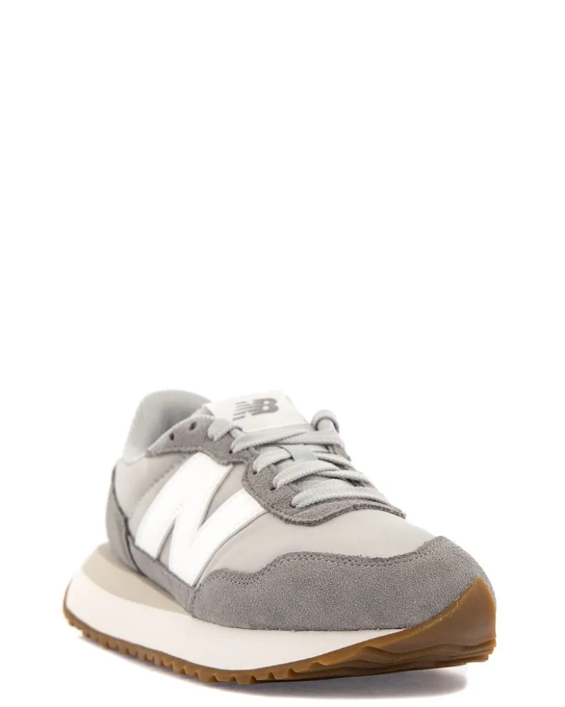 New Balance W237